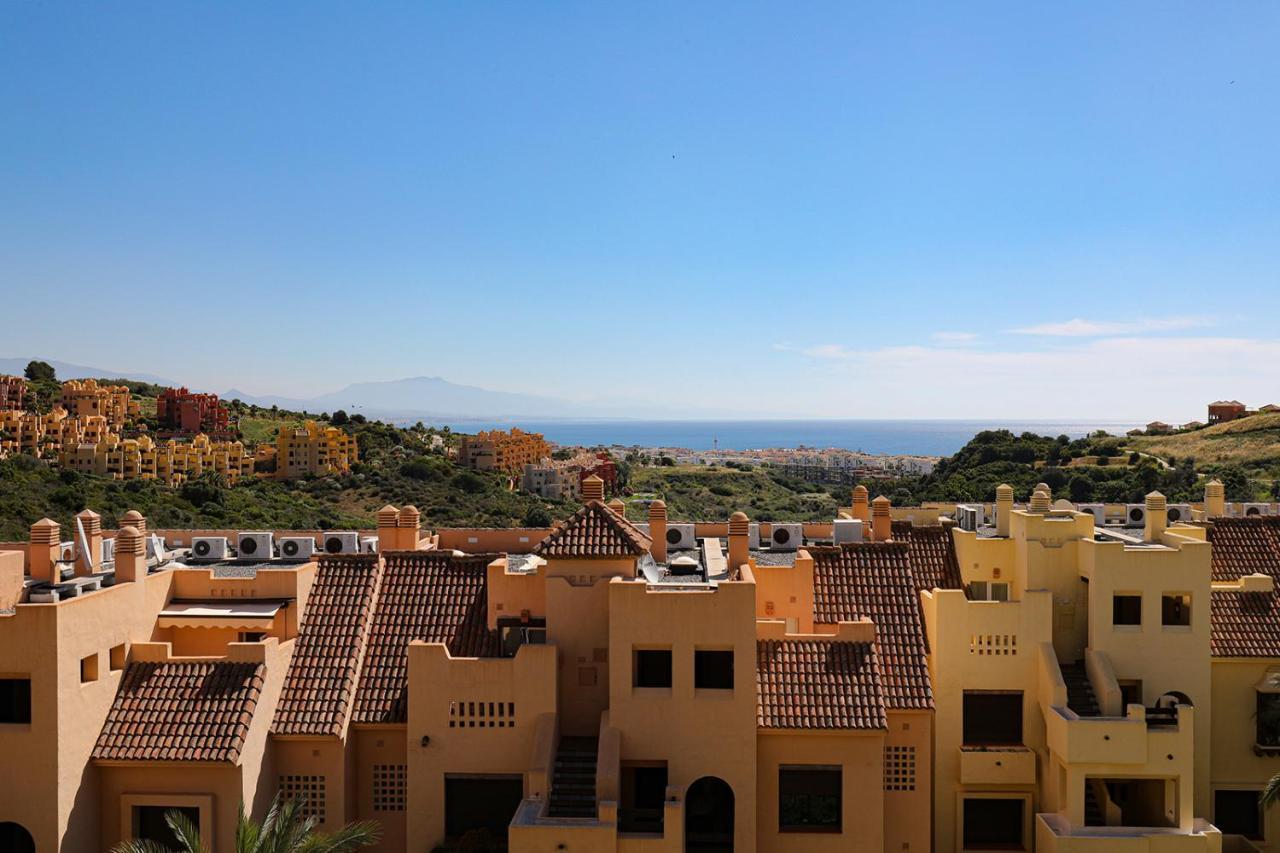Duquesa Village Apartment - 2 Bed/2 Bath Apartment With Panoramic Sea Views Manilva Exteriör bild