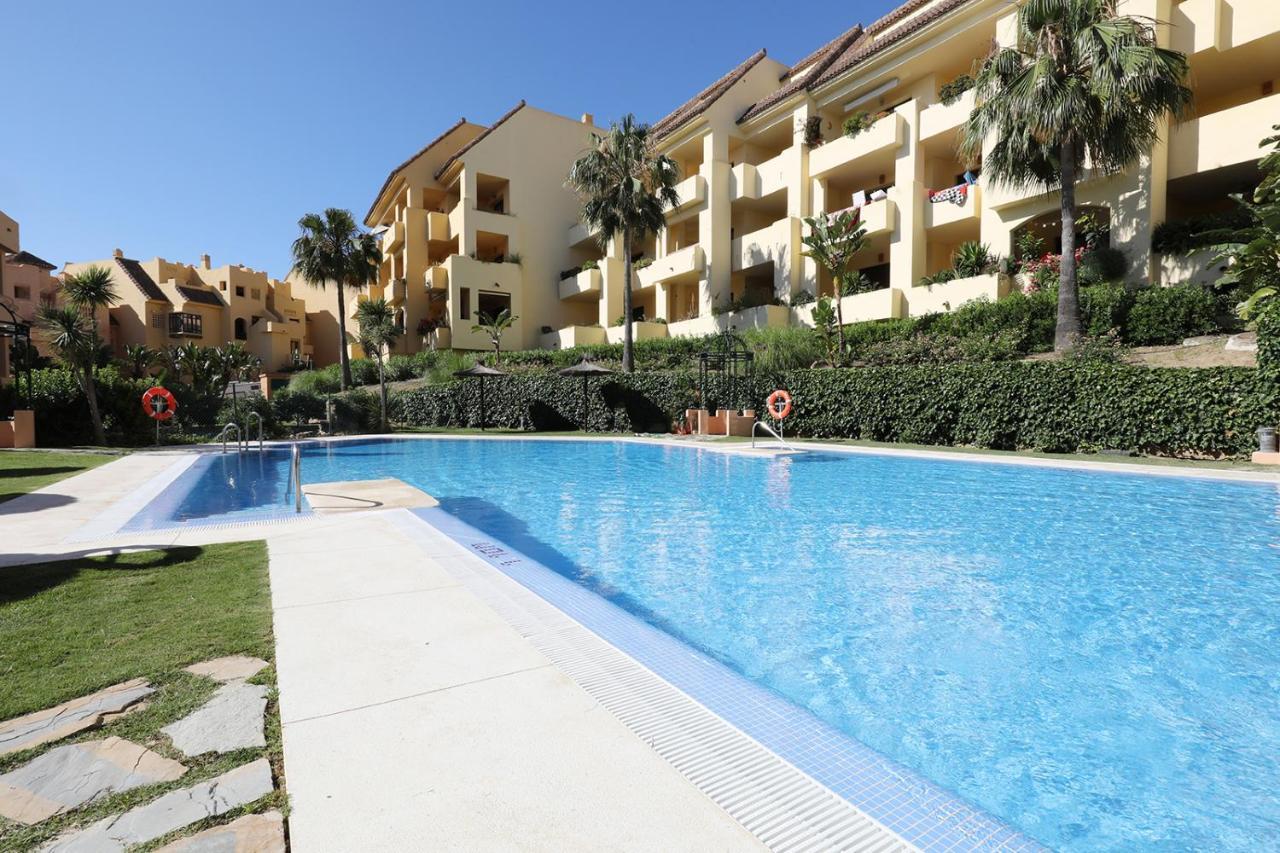 Duquesa Village Apartment - 2 Bed/2 Bath Apartment With Panoramic Sea Views Manilva Exteriör bild