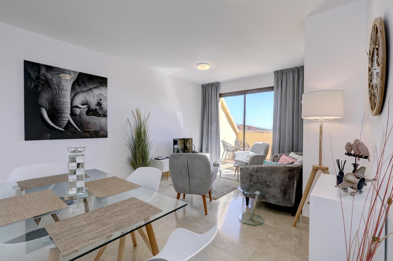 Duquesa Village Apartment - 2 Bed/2 Bath Apartment With Panoramic Sea Views Manilva Exteriör bild